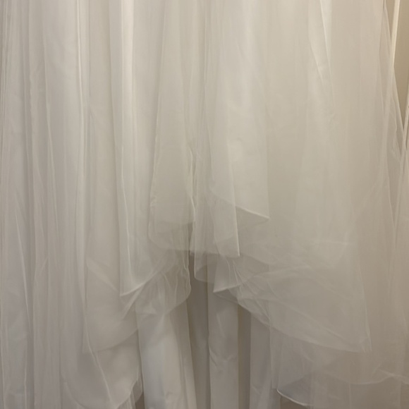 Bridal Gown - Picture 8 of 9